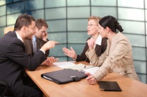 محامي قضايا تجارية- ما هو دور أفضل محامي تجاري في دبي؟